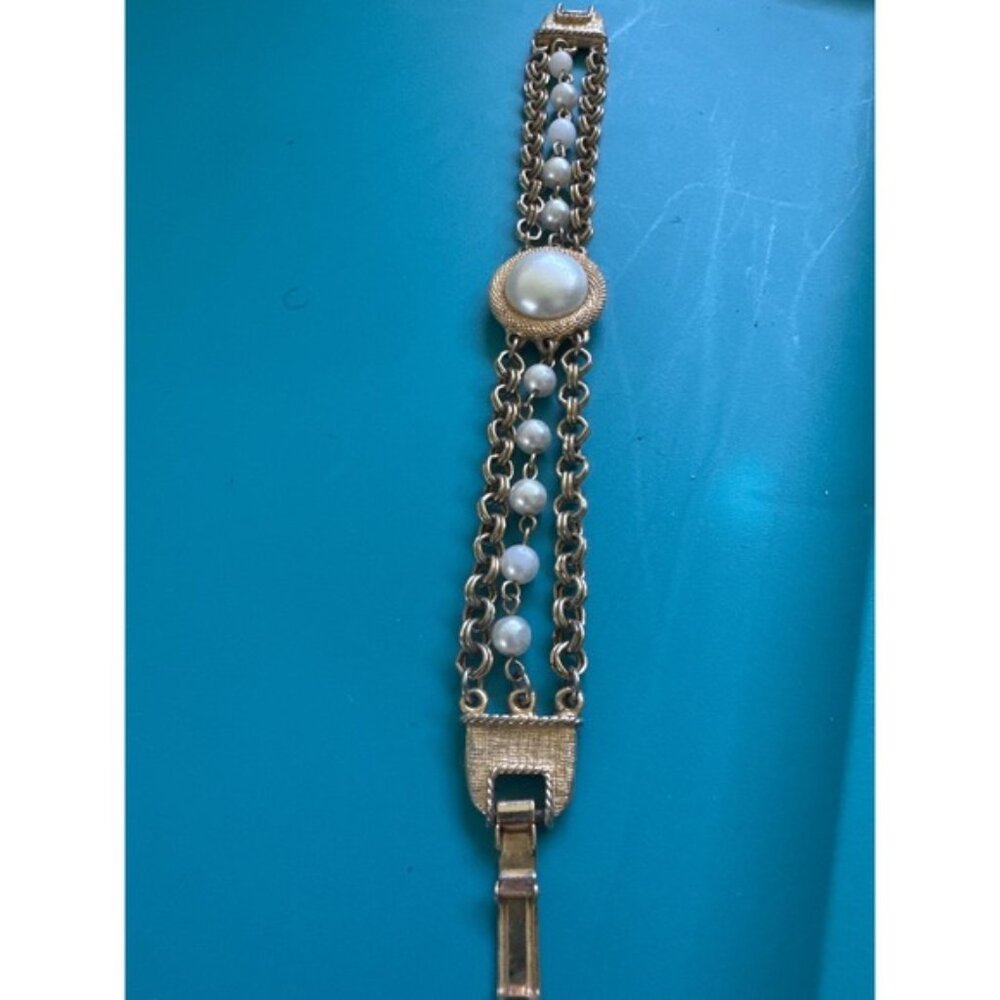 Vintage Gold Tone Pearl Bracelet Statement Jewelry Elegant Party